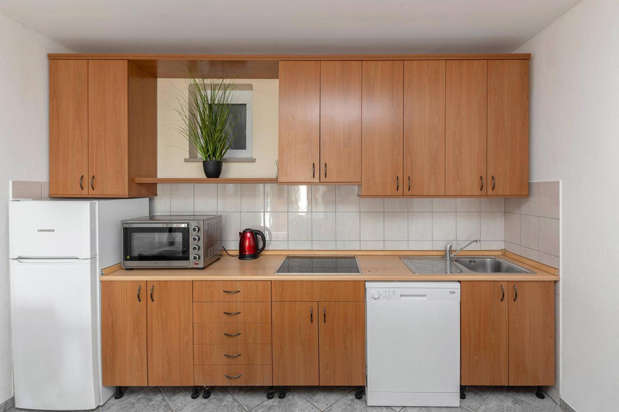 Apartments Souranded By Forest With Sea View Копер Экстерьер фото