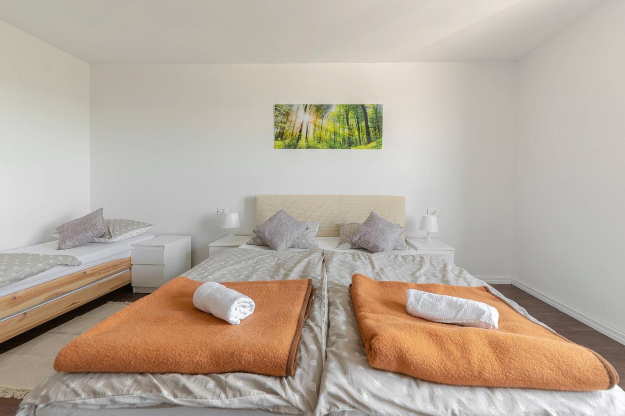 Apartments Souranded By Forest With Sea View Копер Экстерьер фото
